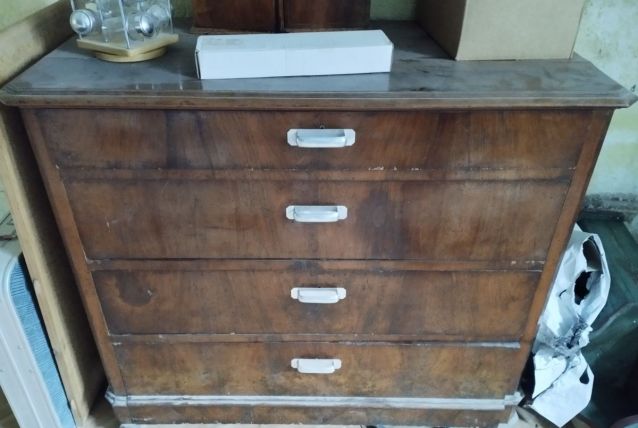 Commode ancienne