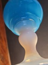Vase soliflore en opaline bleu &amp; blanc probablement 1950-60'