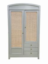 Armoire parisienne rénovée
