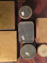 Lot de boîtes métal anciennes - tabacs &amp; cigarettes XXème