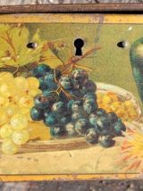 Boîte en tôle lithographiée nature morte fin XIXème début XX