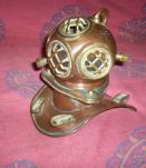 CASQUE DE SCAPHANDRIER CUIVRE ET BRONZE 16 CM SUR 15 CM 