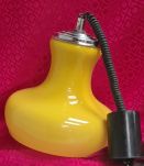 suspension 1970 reglable opaline jaune vif  tres bon etat ac