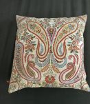 Coussin motifs cachemire "Nous"