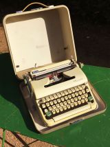 Machine à écrire Olympia SM-5 60s
