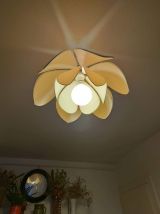 suspension fleur de lotus beige double corolle