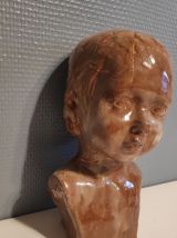 buste enfant en terre cuite émaillée marron de 1971 