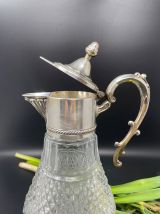 Aiguière en verre moulé et métal argenté