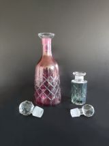 lot de 2 flacons en verre ciselé rose et gris