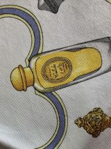 Gavroche Hermès 100% Soie - Parfums – Foulard carré 45cm