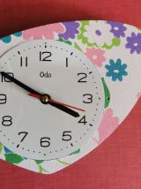 Horloge vintage pendule murale silencieuse asymétrique Fleur