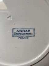 3 assiettes plates Arras Sarreguemines.