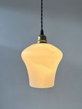 LOT 3 ANCIENNES SUSPENSIONS EN OPALINE VINTAGE