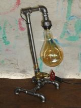 Lampe design industriel " LAMPE POIRE " 