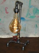 Lampe design industriel " LAMPE POIRE " 