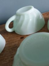 Tasses opaline vert pâle mint