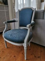 Fauteuil style Louis XVI