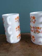 Tasses Arcopal Scania motifs fleurs 