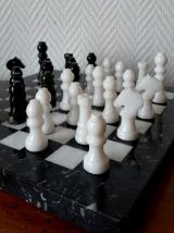 Jeu d'échecs en marbre de Corfou