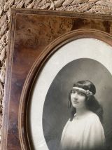 Cadre portrait jeune fille 1920.