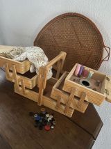 Boîte de rangement en bois vintage.