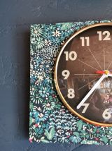 Horloge vintage pendule murale silencieuse Jaz fleurs