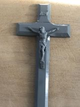 Crucifix ancien sur socle