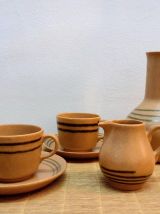 Tasses et vase Sarreguemines modèle Chaumière 