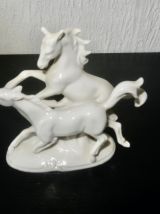 STATUETTE CHEVAUX PORCELAINE