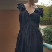 Robe noire EKJO