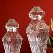 Lot de 2 carafes/ bonbonnieres en verre