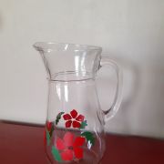 Pichet ou carafe en verre motifs floraux 