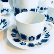 Beau service de 6 tasses, cafetière et pot à lait Vintage