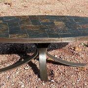 Table basse ovale pierres de lave probable Jean Jaffeux