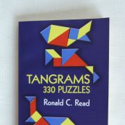 Tangrams 330 puzzles. Ronald c. Read  Editions Dover USA