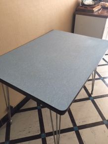 Table formica