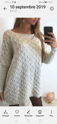 Pull coloris écru neuf taille 44/50