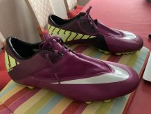 CHAUSSURE DE FOOT NIKE MERCURIEL 42,5