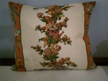 Coussin floral vintage