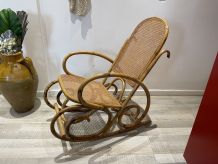 Rocking chair en rotin et cannage