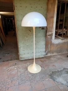 Lampadaire Panthella