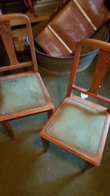 2 chaises en bois VINTAGE