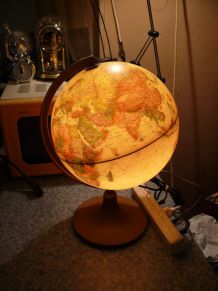 globe terrestre, style antique