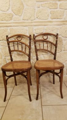 Paires d'anciennes chaises bistrot cannées CAMBIER n°229