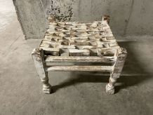 Tabouret bas wabi-sabi