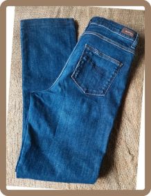 Jeans bleu Burton Classic fit (T38) en très bon état