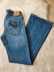 Jeans Levi's 624 boot cut W26 FR36
