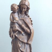Statue de la vierge et l'enfant 