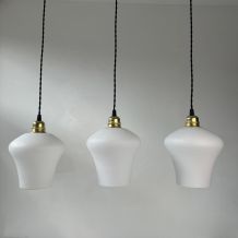 LOT 3 ANCIENNES SUSPENSIONS EN OPALINE VINTAGE