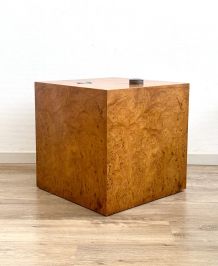 Cube design en loupe d’orme